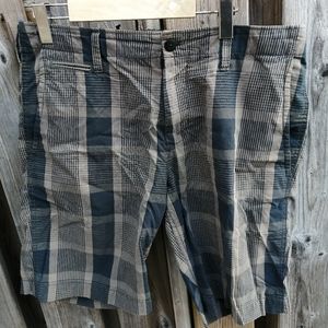 Gap men short